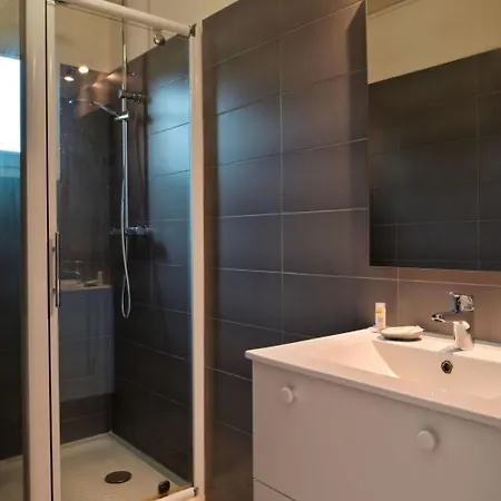Apartment Studio Studio 2 Personnes By Interhome